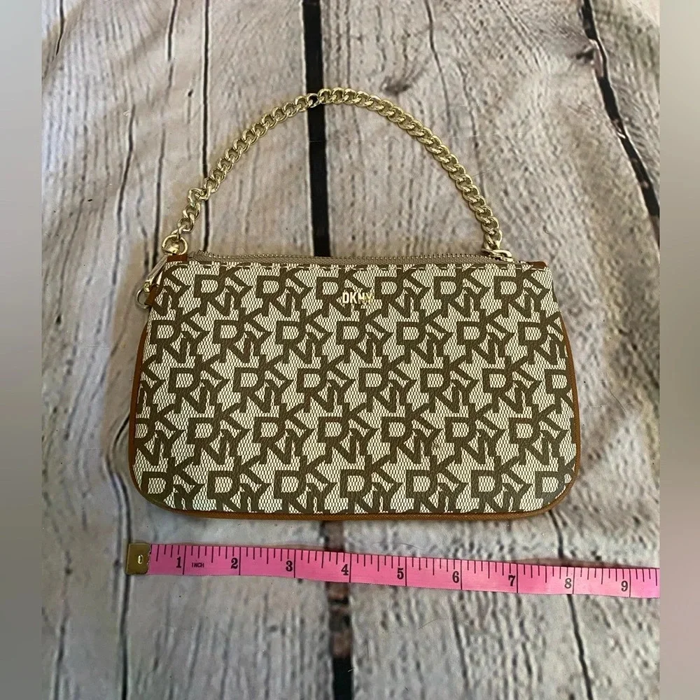 Women’s DKNY Logo Mini Slim Chain Handle Clutch Bag Purse‎ Tan Beige Brown